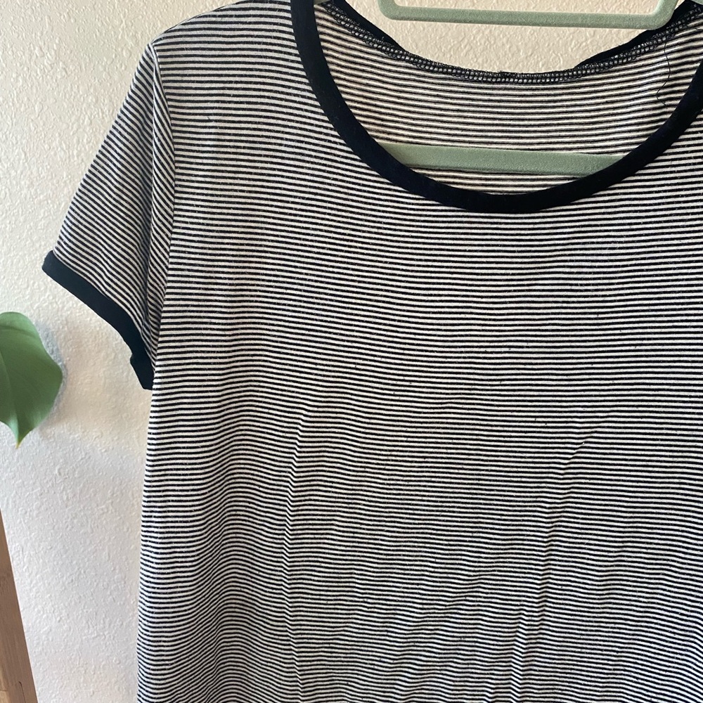 Striped t - Picture 3 of 3